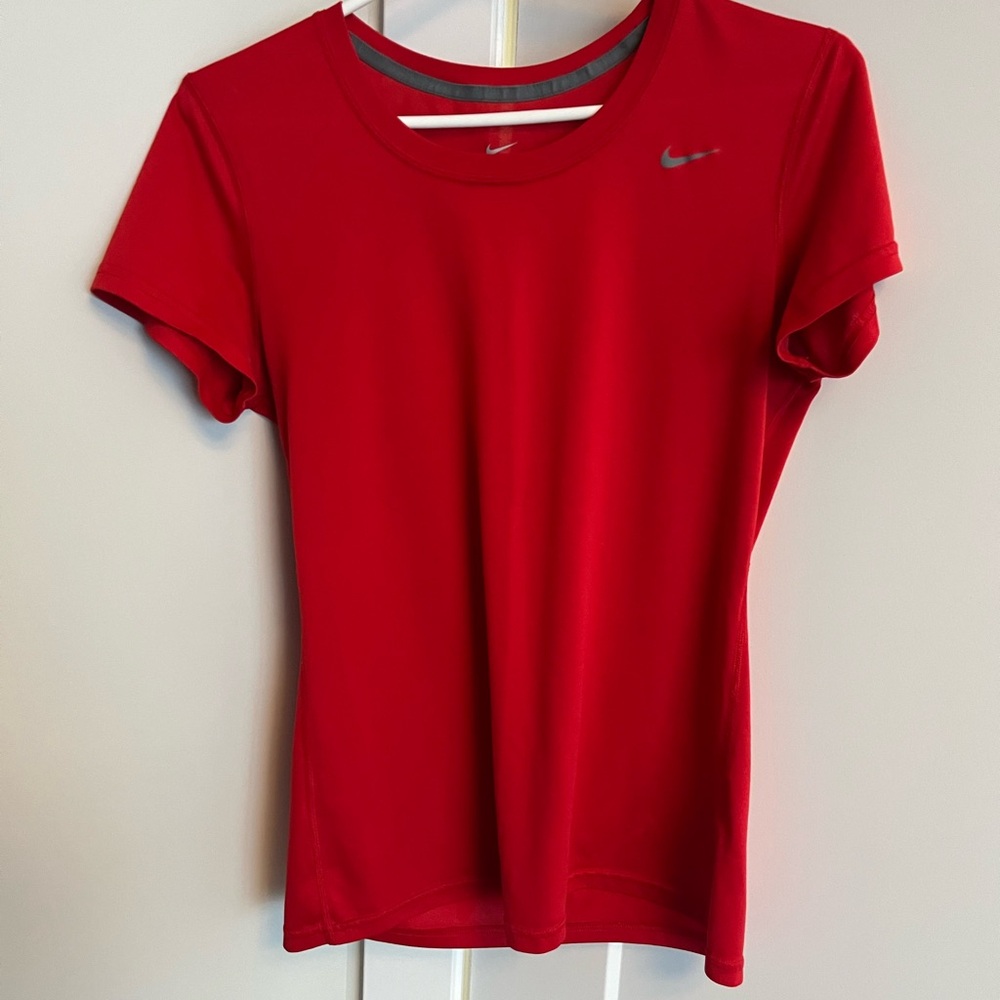 Nike Women's dri fit Bright Red Short Sleeve Tee